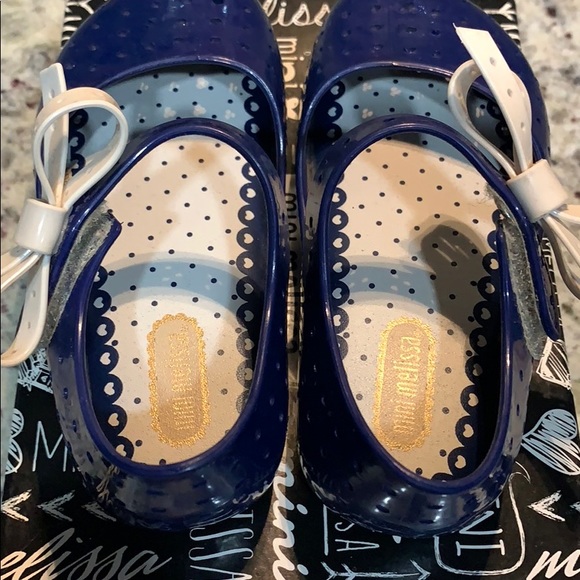 Mini Melissa 8 - Picture 3 of 4